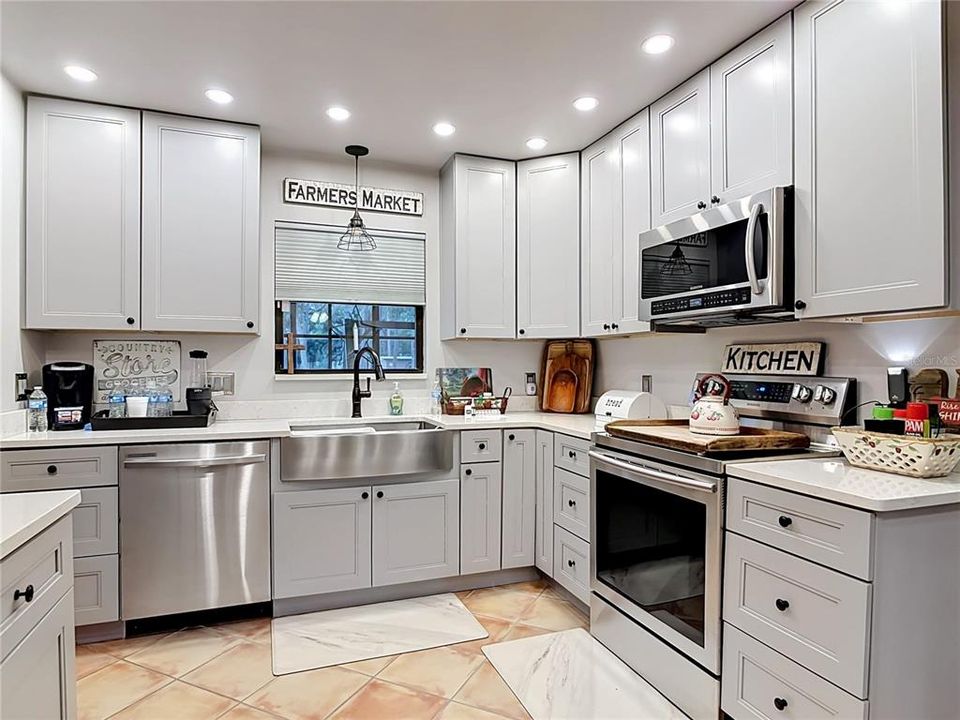 For Sale: $700,000 (3 beds, 2 baths, 2063 Square Feet)