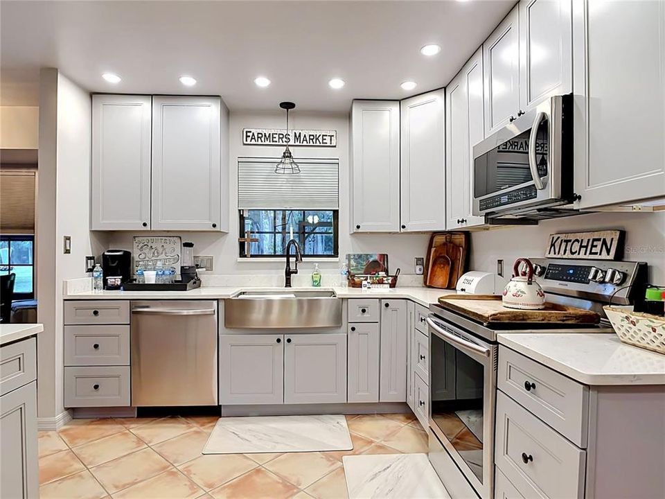 For Sale: $700,000 (3 beds, 2 baths, 2063 Square Feet)