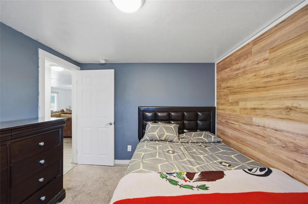 For Sale: $355,000 (3 beds, 2 baths, 1584 Square Feet)