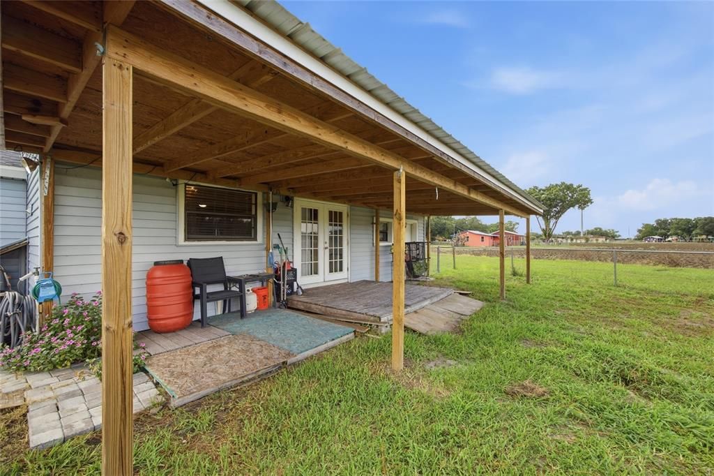 For Sale: $355,000 (3 beds, 2 baths, 1584 Square Feet)