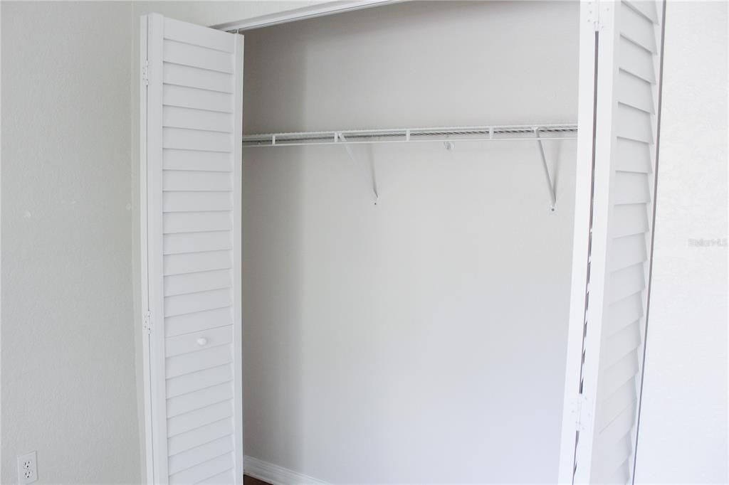 For Sale: $186,750 (1 beds, 2 baths, 1025 Square Feet)