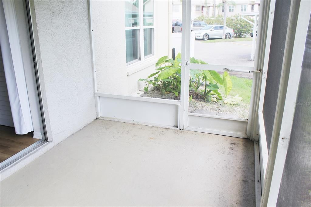 For Sale: $186,750 (1 beds, 2 baths, 1025 Square Feet)