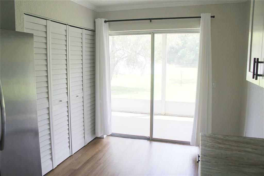 For Sale: $186,750 (1 beds, 2 baths, 1025 Square Feet)