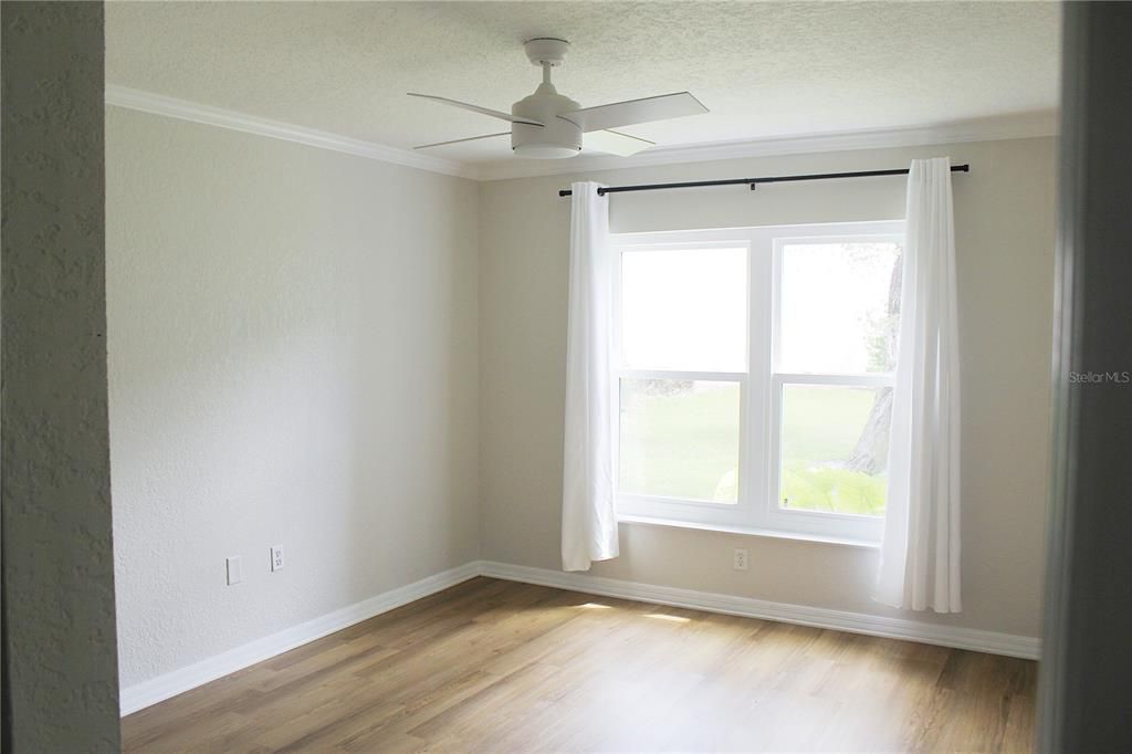 For Sale: $186,750 (1 beds, 2 baths, 1025 Square Feet)