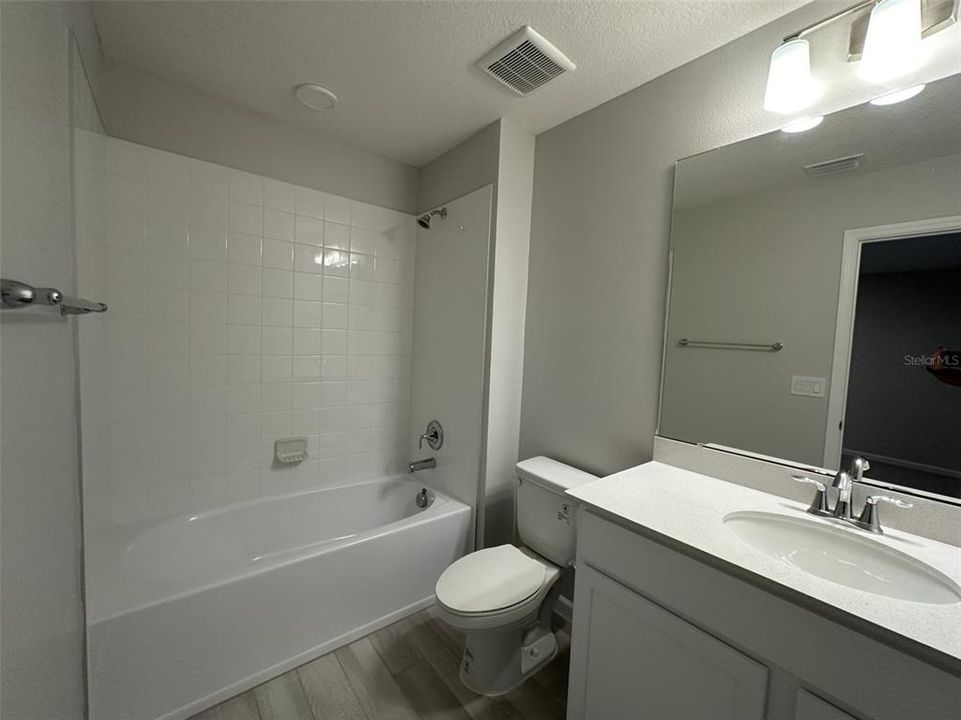 For Rent: $2,399 (3 beds, 2 baths, 1654 Square Feet)