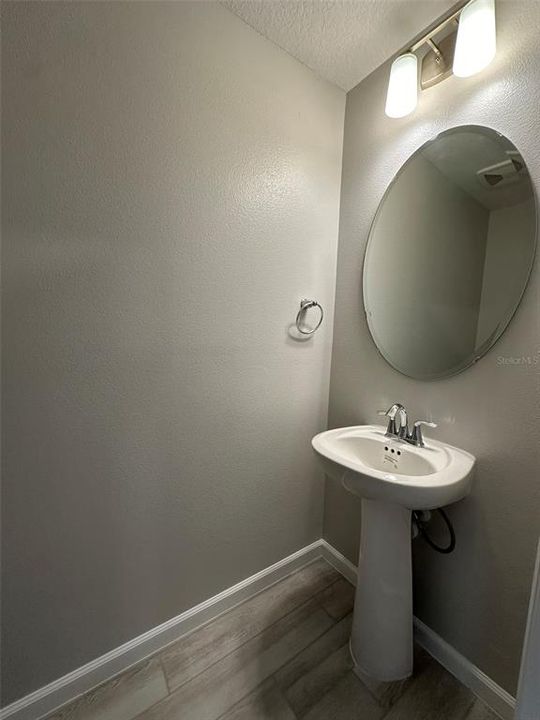For Rent: $2,399 (3 beds, 2 baths, 1654 Square Feet)