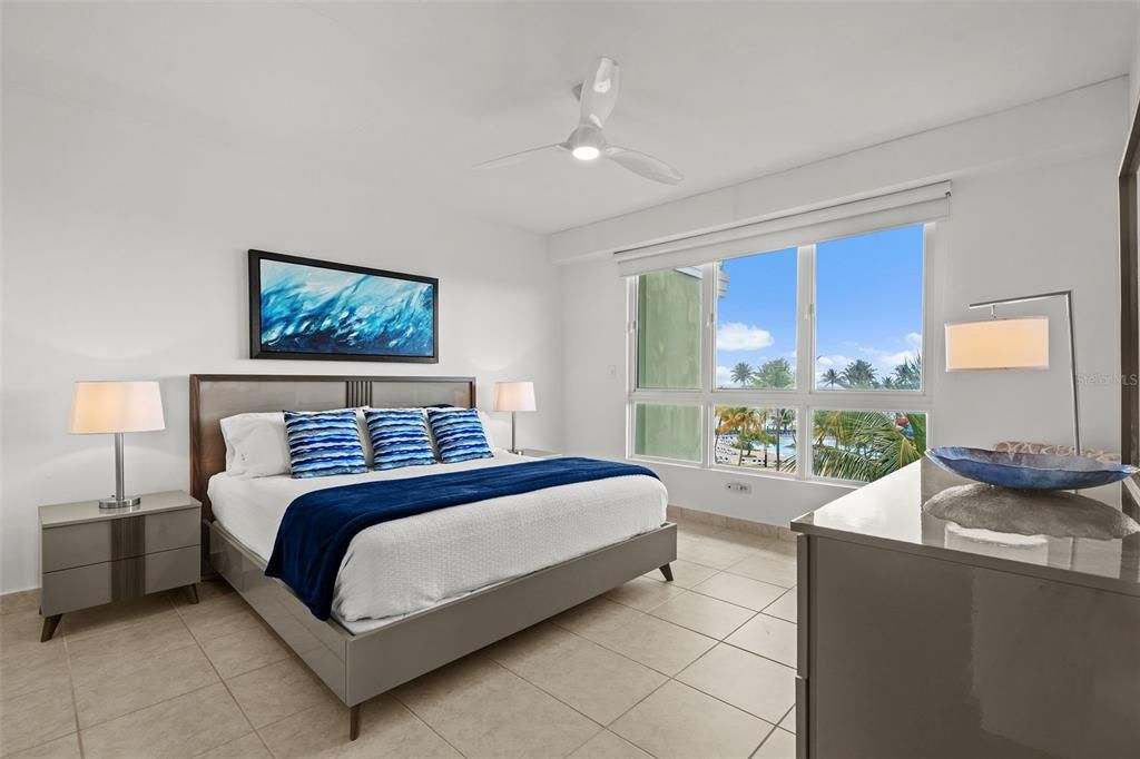 На продажу: $898,000 (3 спален, 3 ванн, 1963 Квадратных фут)