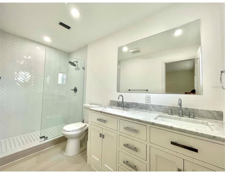 For Rent: $2,500 (3 beds, 2 baths, 1541 Square Feet)