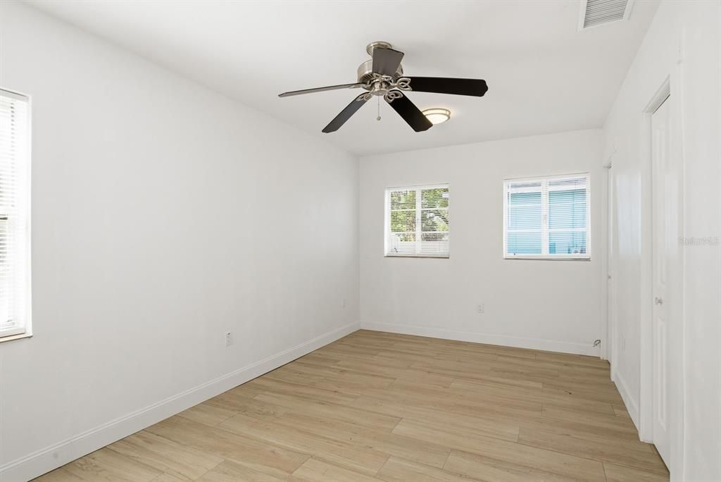 For Rent: $2,700 (3 beds, 1 baths, 1351 Square Feet)