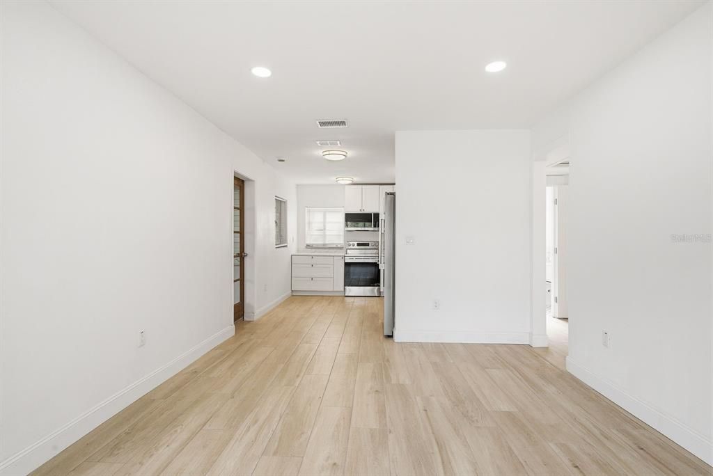 For Rent: $2,700 (3 beds, 1 baths, 1351 Square Feet)