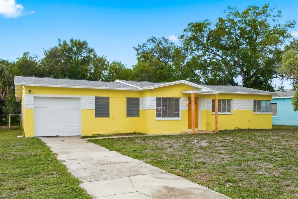 For Rent: $2,700 (3 beds, 1 baths, 1351 Square Feet)