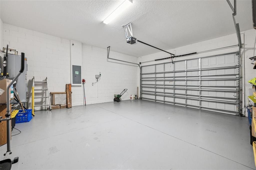 For Sale: $490,000 (4 beds, 3 baths, 2963 Square Feet)