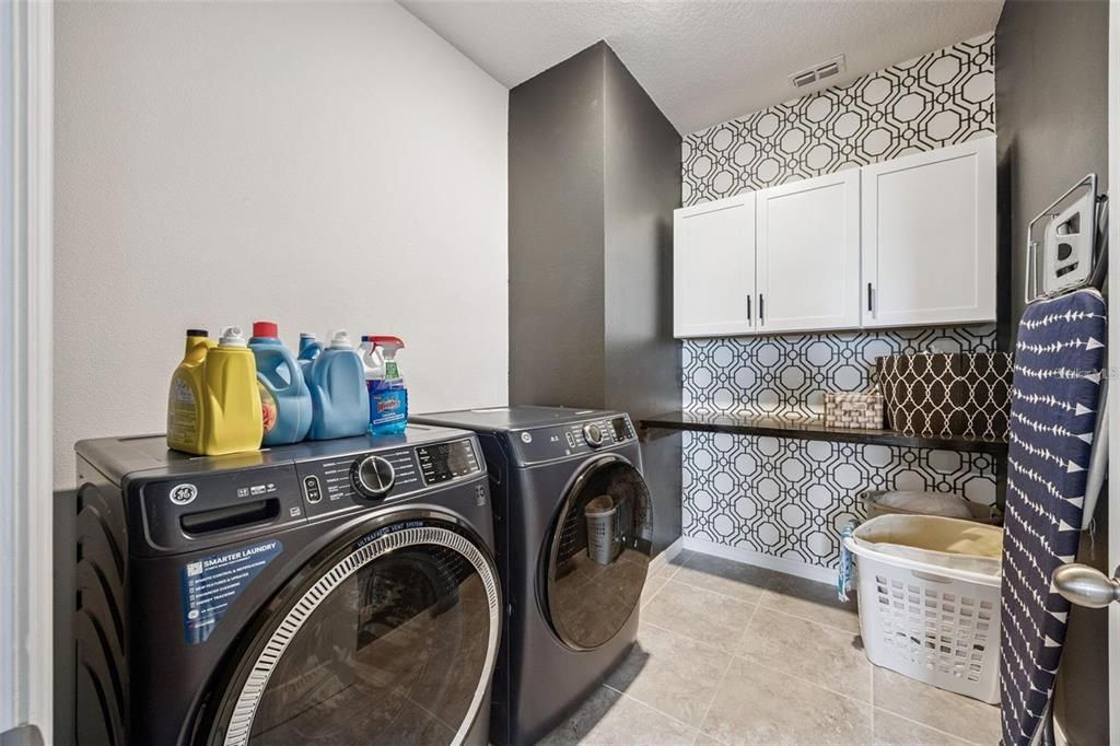 For Sale: $490,000 (4 beds, 3 baths, 2963 Square Feet)