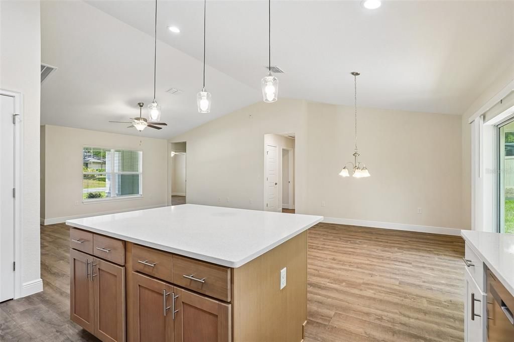 For Sale: $399,900 (4 beds, 2 baths, 1751 Square Feet)