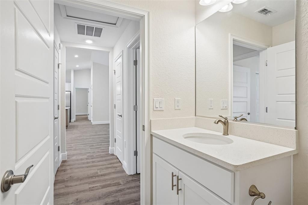 For Sale: $399,900 (4 beds, 2 baths, 1751 Square Feet)