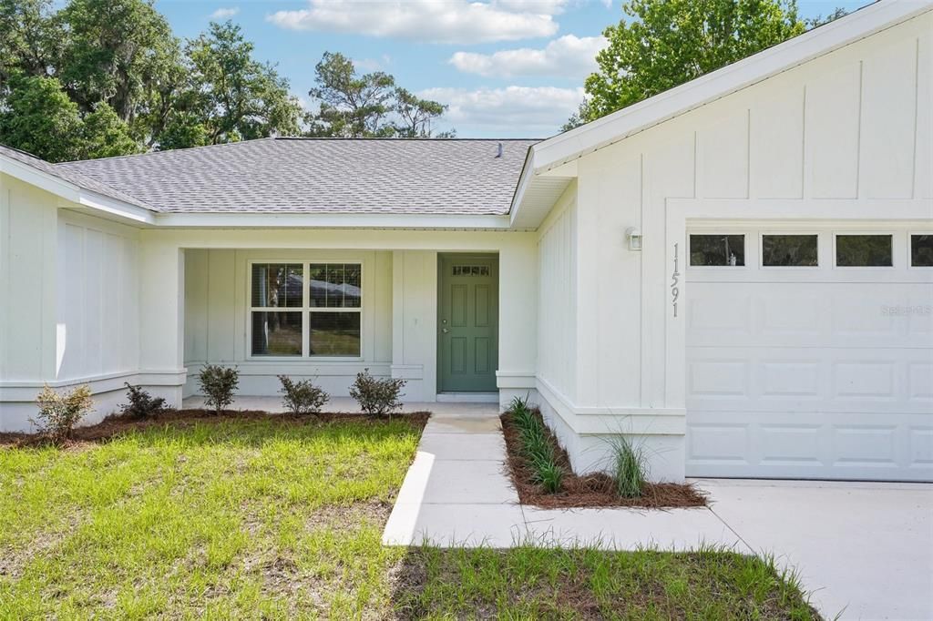 For Sale: $399,900 (4 beds, 2 baths, 1751 Square Feet)