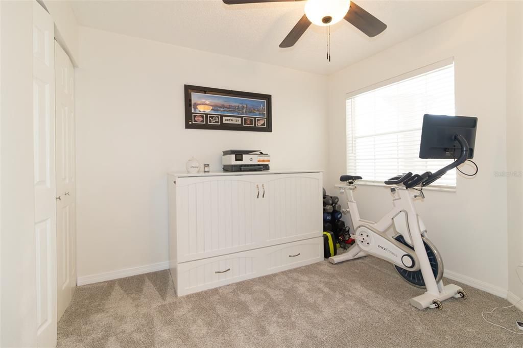 For Sale: $225,000 (2 beds, 2 baths, 1000 Square Feet)
