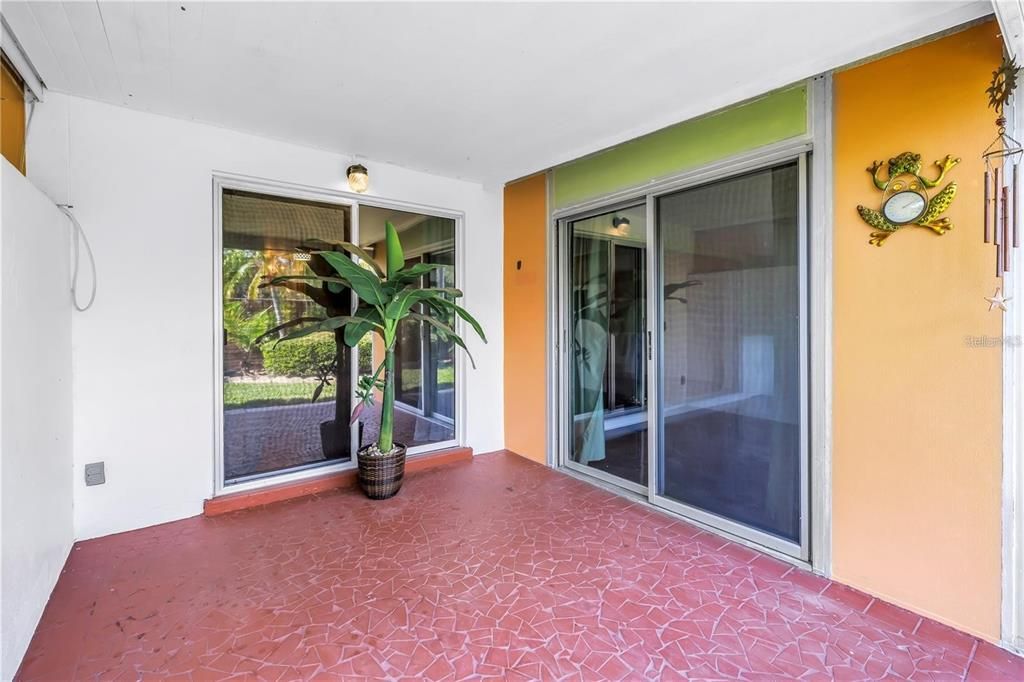 For Sale: $260,000 (2 beds, 2 baths, 1400 Square Feet)