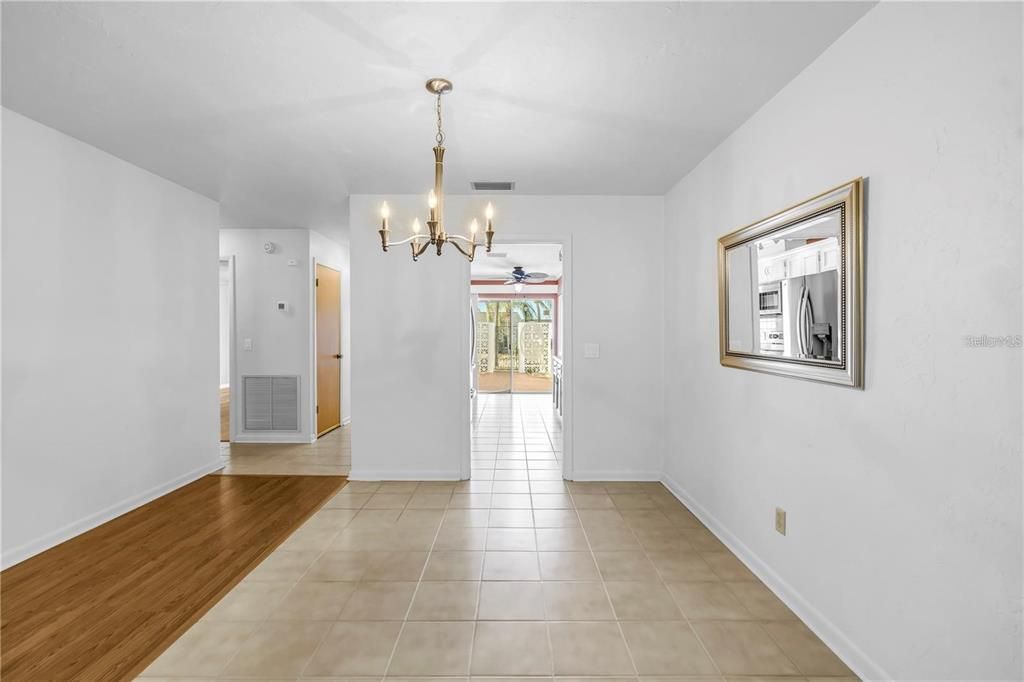 For Sale: $260,000 (2 beds, 2 baths, 1400 Square Feet)