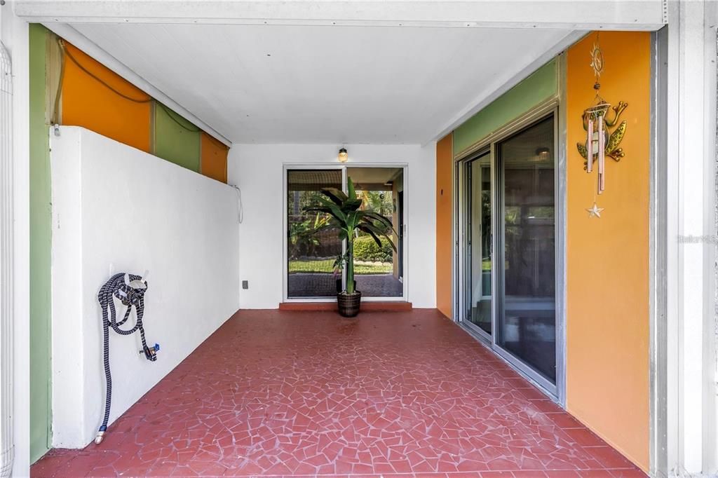 For Sale: $260,000 (2 beds, 2 baths, 1400 Square Feet)