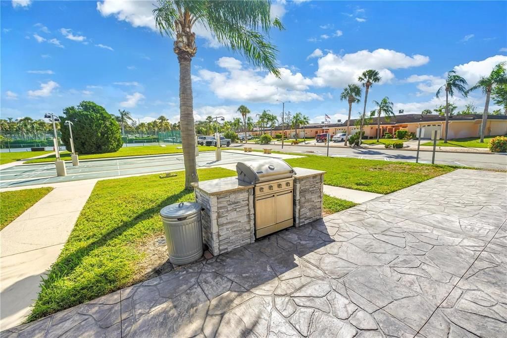 For Sale: $260,000 (2 beds, 2 baths, 1400 Square Feet)