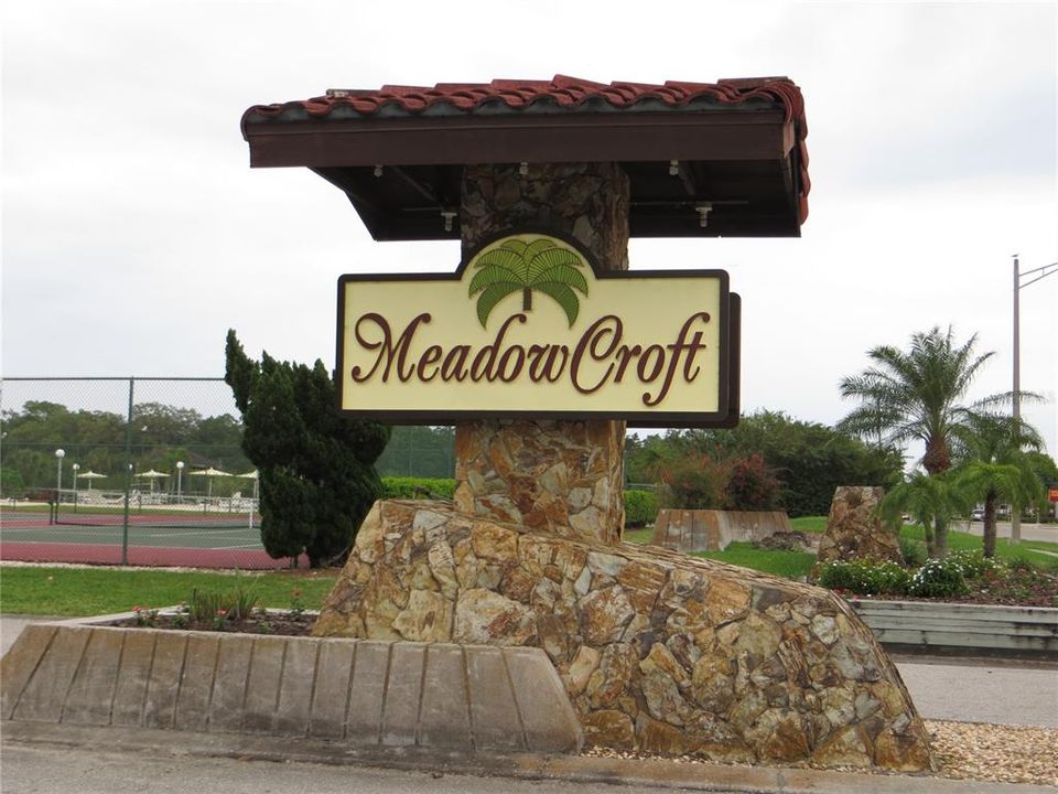 For Sale: $149,000 (1 beds, 1 baths, 812 Square Feet)