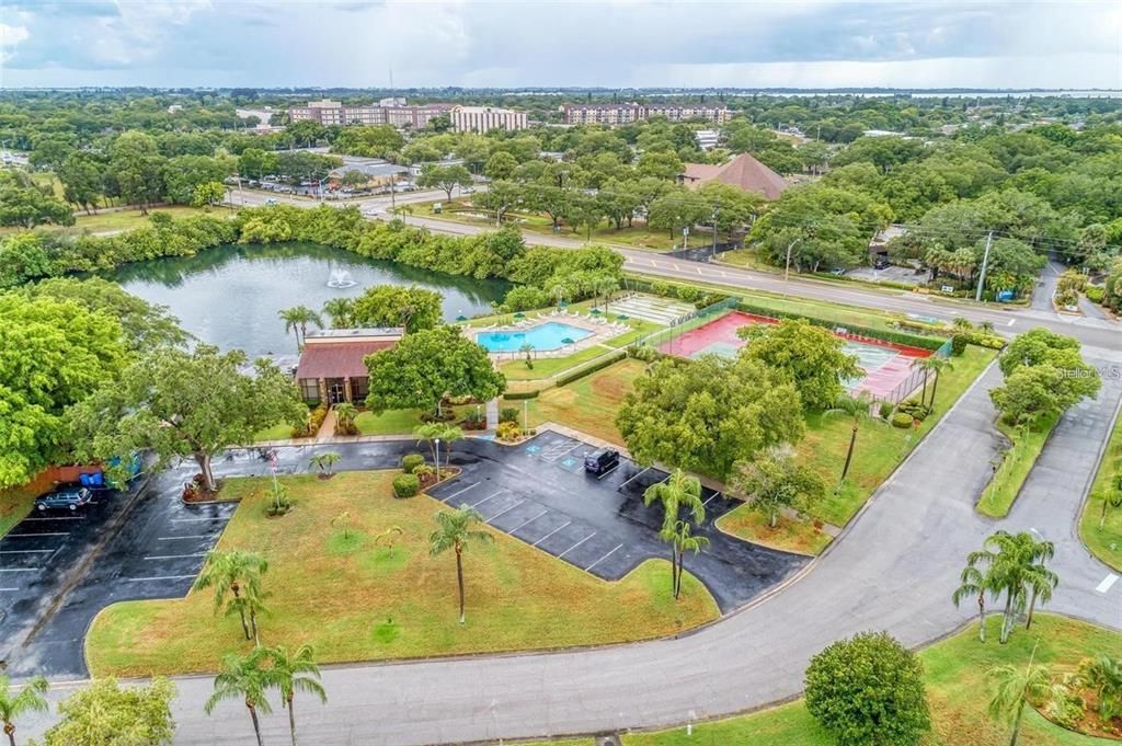 For Sale: $149,000 (1 beds, 1 baths, 812 Square Feet)