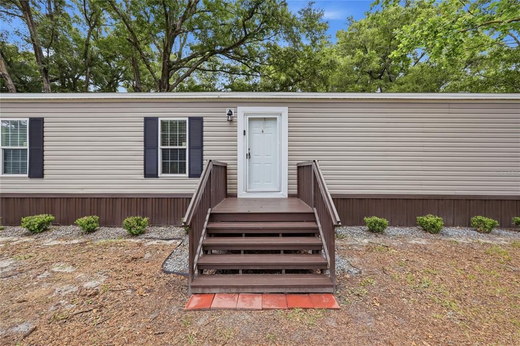For Sale: $199,000 (3 beds, 2 baths, 1140 Square Feet)