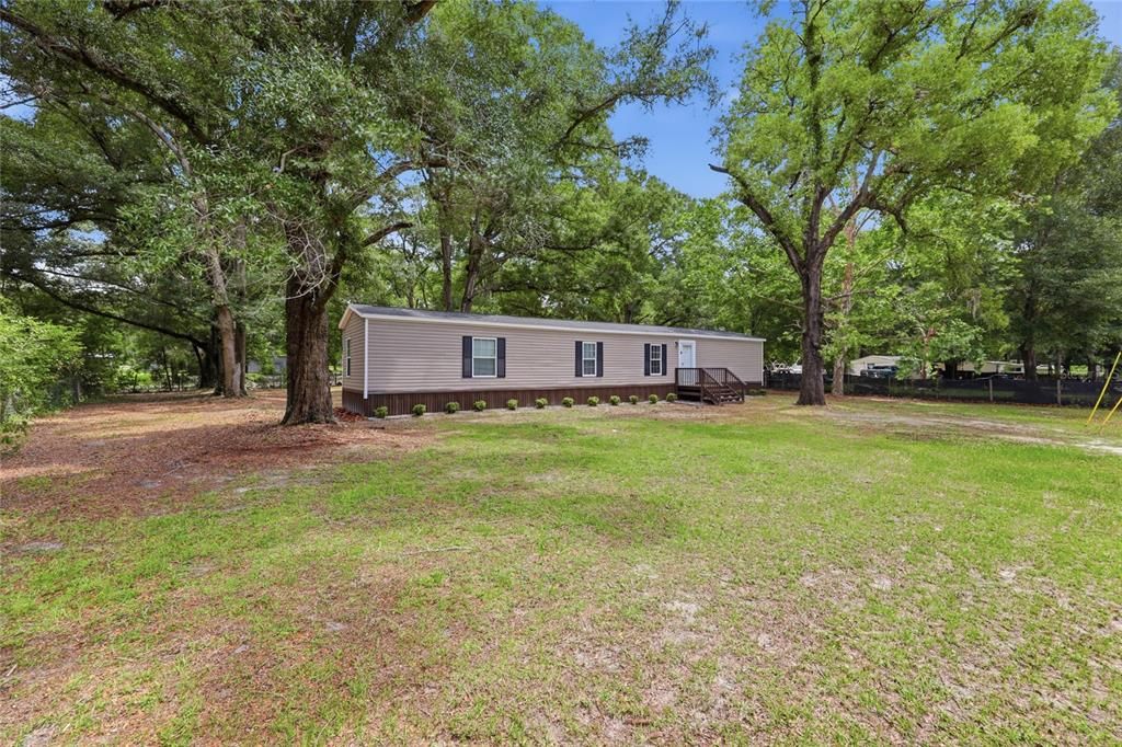 For Sale: $199,000 (3 beds, 2 baths, 1140 Square Feet)