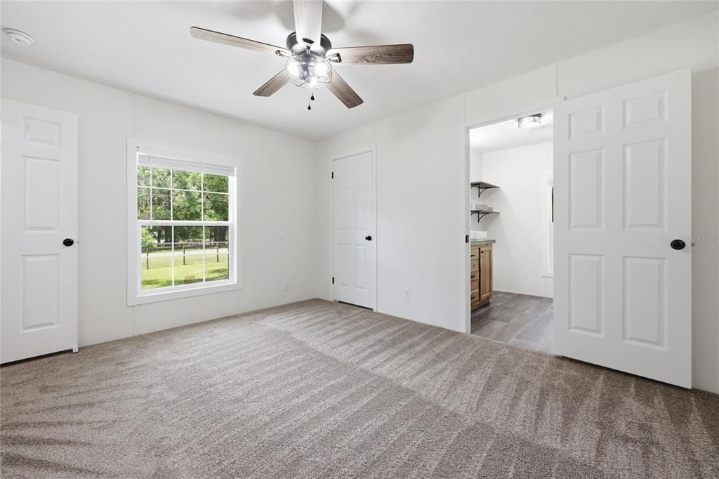 For Sale: $199,000 (3 beds, 2 baths, 1140 Square Feet)