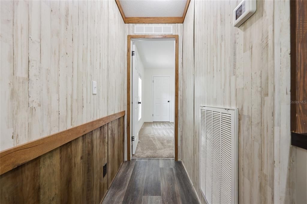 For Sale: $199,000 (3 beds, 2 baths, 1140 Square Feet)