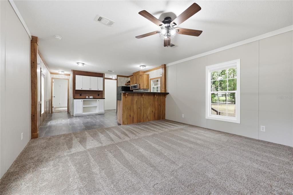 For Sale: $199,000 (3 beds, 2 baths, 1140 Square Feet)