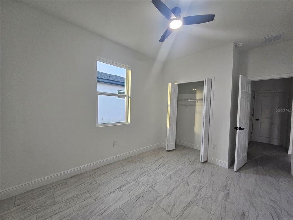 На продажу: $360,000 (3 спален, 2 ванн, 1303 Квадратных фут)