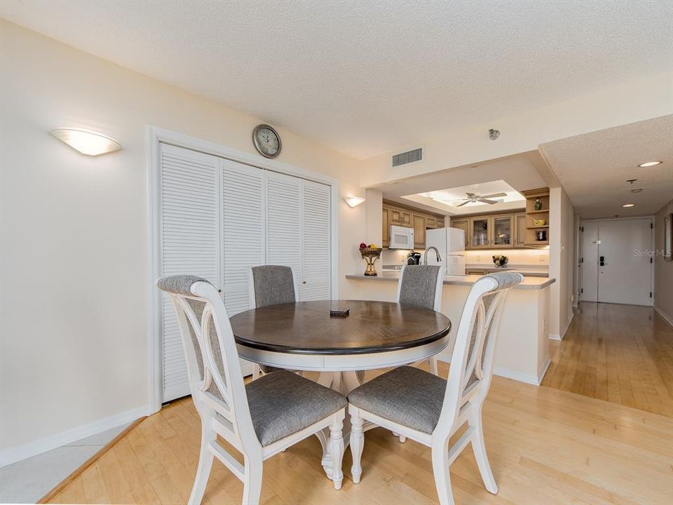 For Rent: $3,500 (2 beds, 2 baths, 1350 Square Feet)
