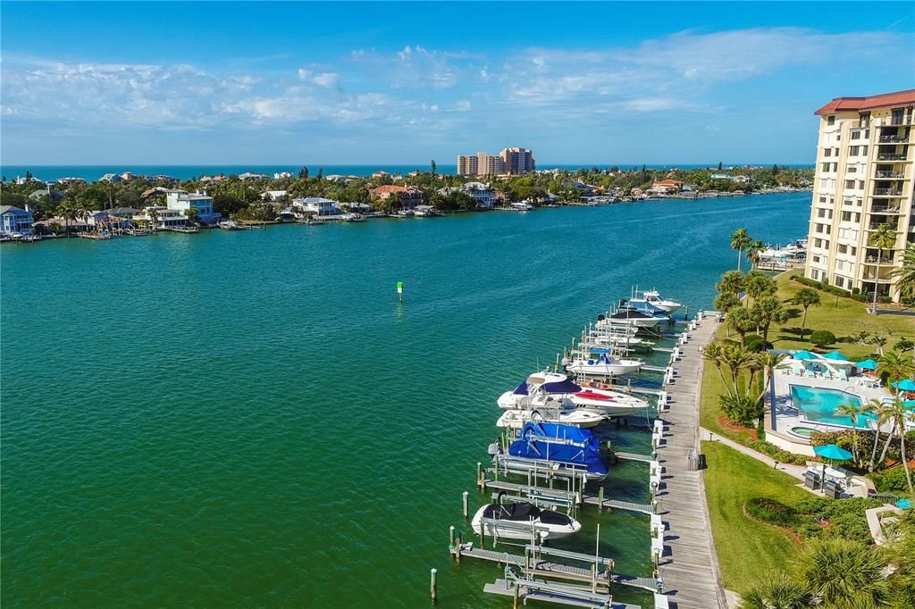 For Rent: $3,500 (2 beds, 2 baths, 1350 Square Feet)