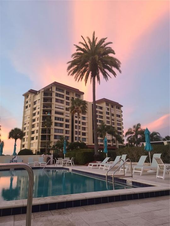 For Rent: $3,500 (2 beds, 2 baths, 1350 Square Feet)