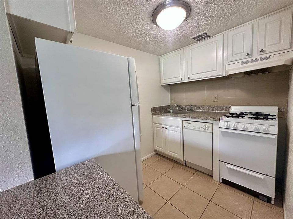 В аренду: $1,175 (1 спален, 1 ванн, 496 Квадратных фут)