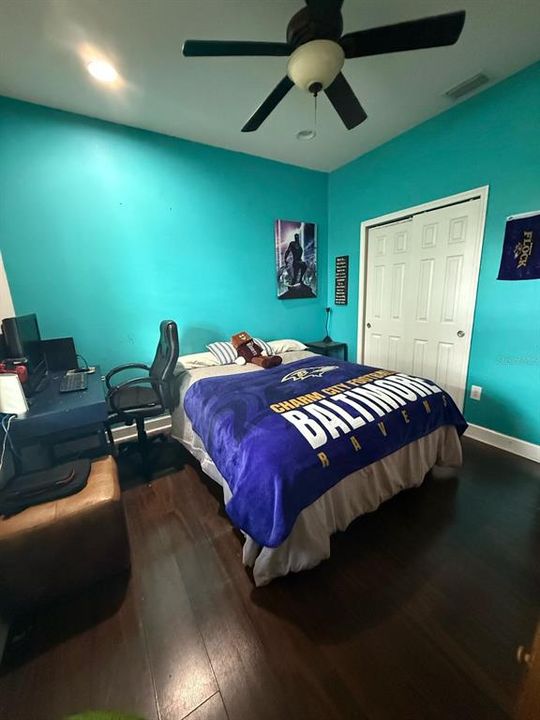 For Sale: $689,000 (4 beds, 2 baths, 1872 Square Feet)