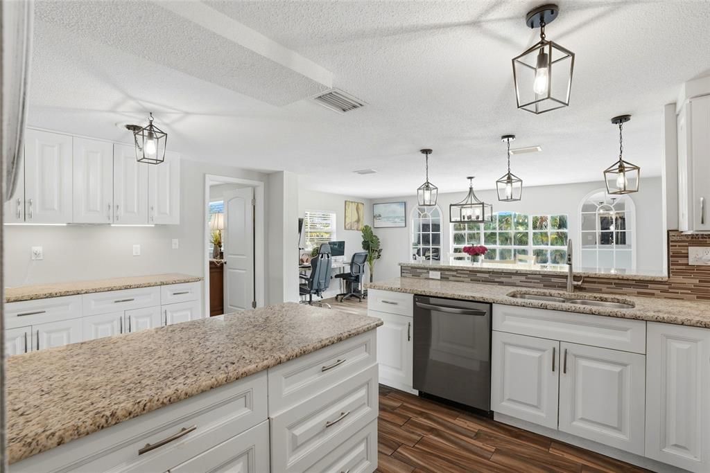 For Sale: $635,000 (3 beds, 2 baths, 1494 Square Feet)