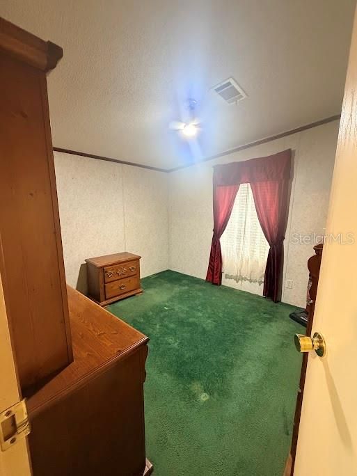 For Sale: $139,900 (2 beds, 2 baths, 1080 Square Feet)