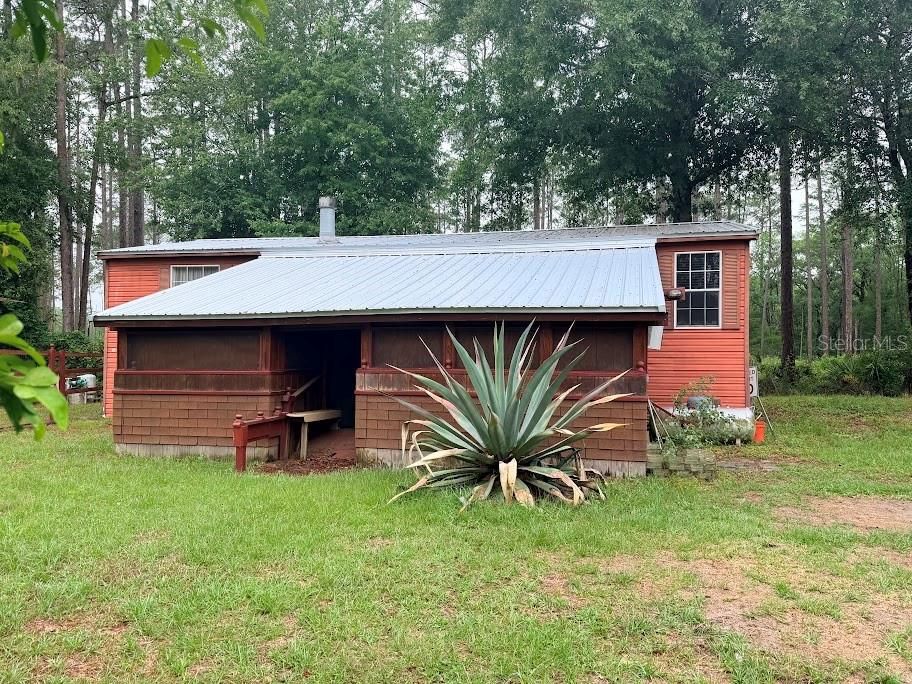 For Sale: $139,900 (2 beds, 2 baths, 1080 Square Feet)