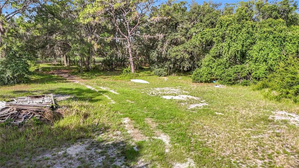 For Sale: $275,000 (2 beds, 1 baths, 576 Square Feet)