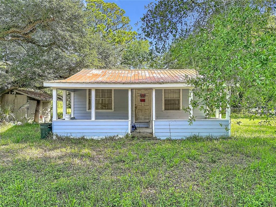 For Sale: $275,000 (2 beds, 1 baths, 576 Square Feet)