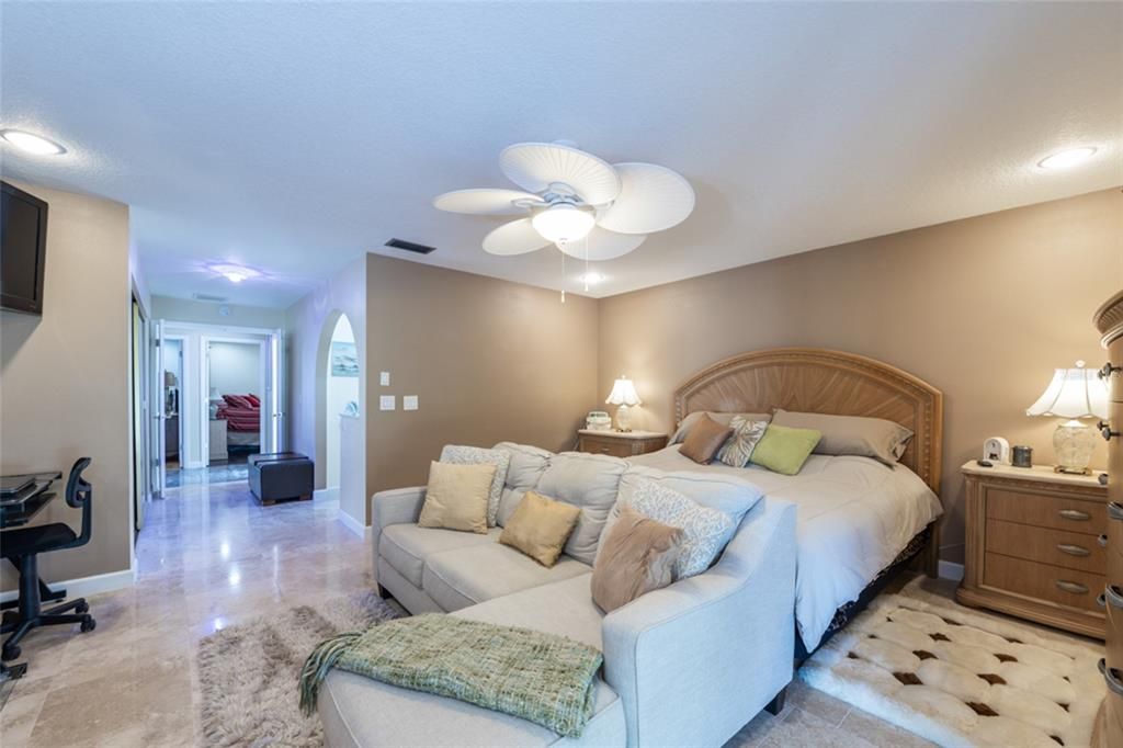 For Sale: $550,000 (3 beds, 2 baths, 2169 Square Feet)
