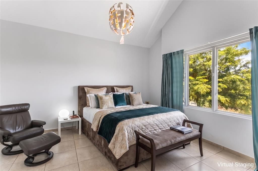 For Sale: $1,489,000 (4 beds, 4 baths, 2984 Square Feet)