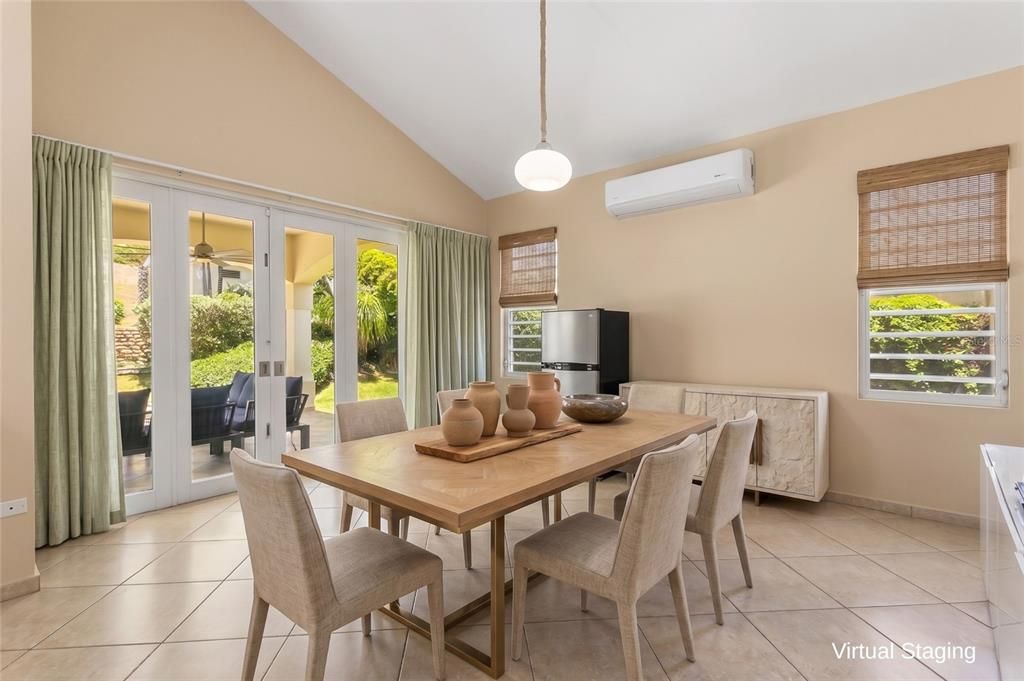 For Sale: $1,489,000 (4 beds, 4 baths, 2984 Square Feet)