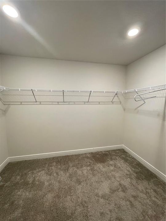 For Rent: $2,700 (4 beds, 3 baths, 2203 Square Feet)