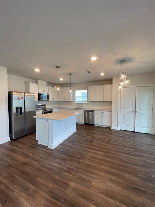 For Rent: $2,700 (4 beds, 3 baths, 2203 Square Feet)