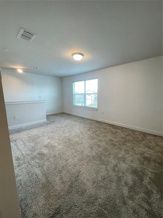 For Rent: $2,700 (4 beds, 3 baths, 2203 Square Feet)