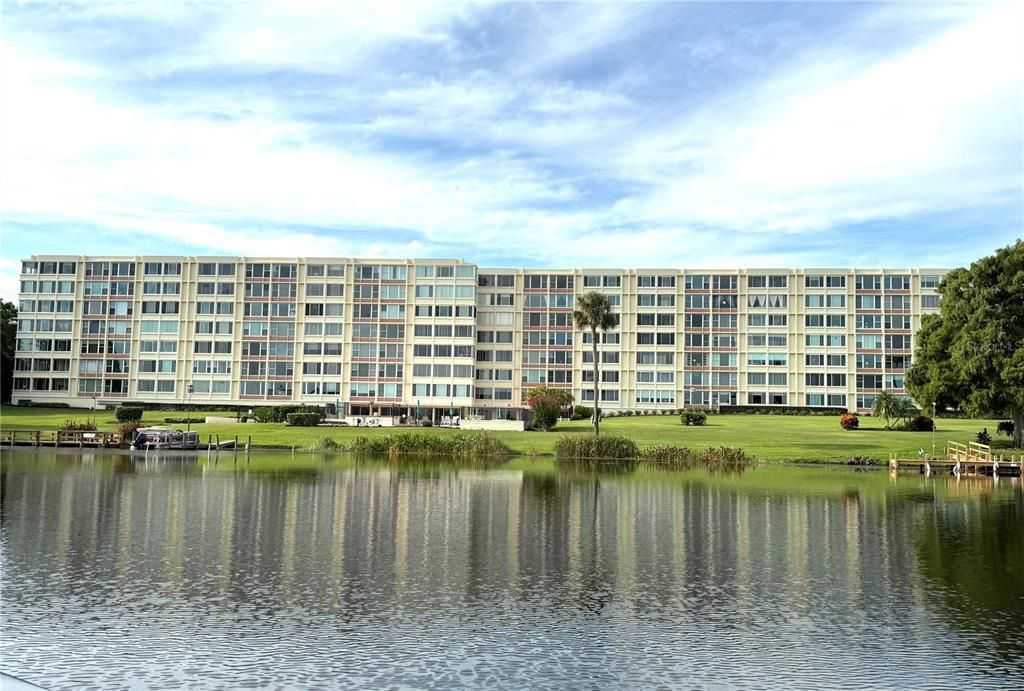 For Sale: $164,900 (2 beds, 2 baths, 1351 Square Feet)